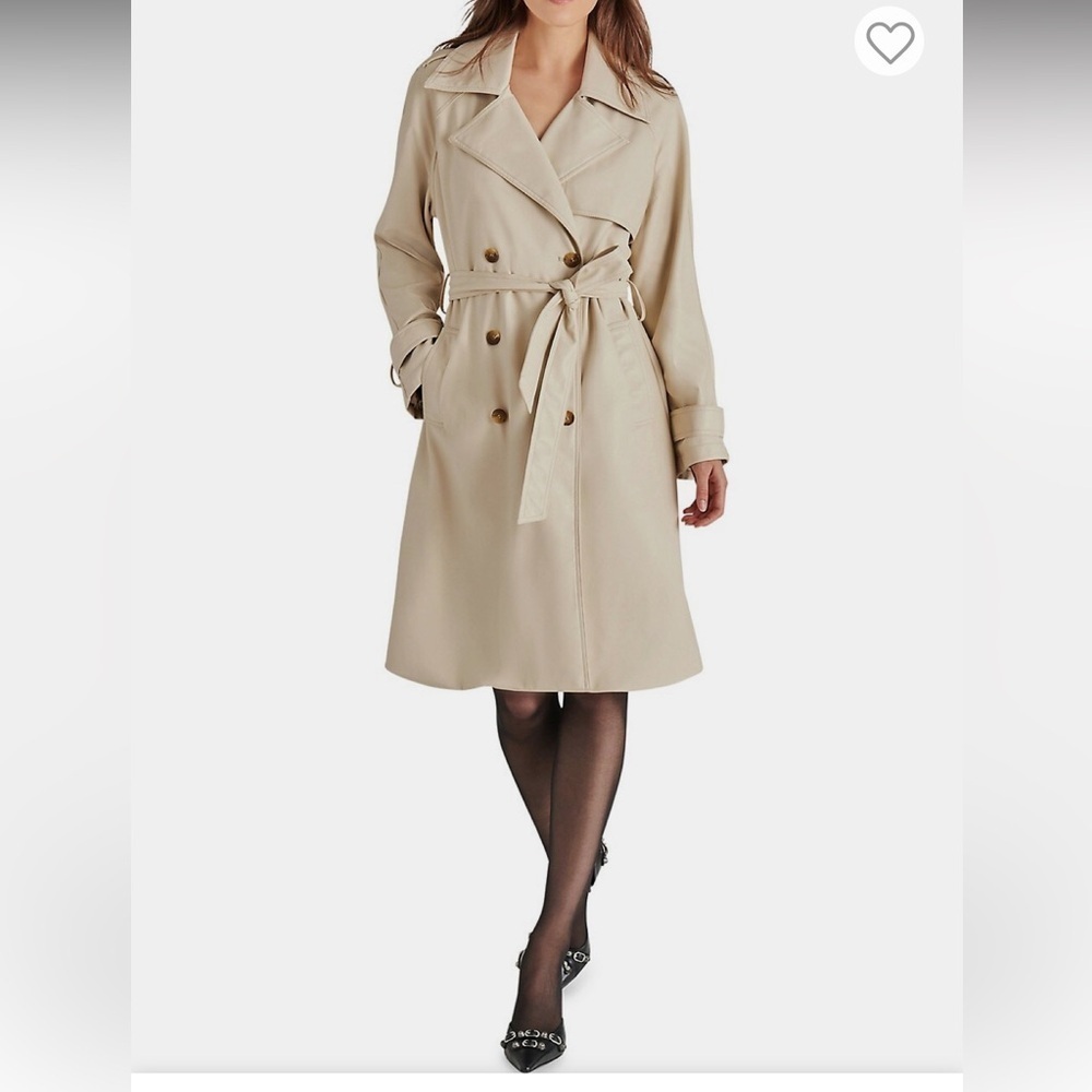Steve Madden

Illia Vegan Patent Leather Trench Coat